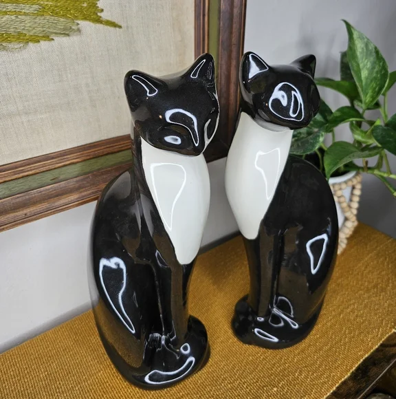 VTG MCM Ceramic Cat Figurines (Set of 2) - Picture 3 of 9